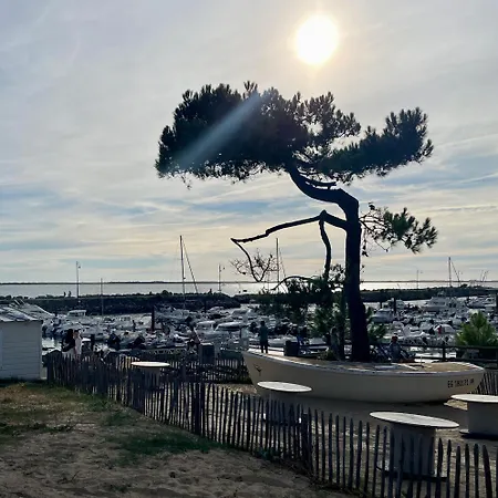 Spacious Mobil 42m2 - 3bed-2bath-clim Siblu Les Charmettes * 레 마트